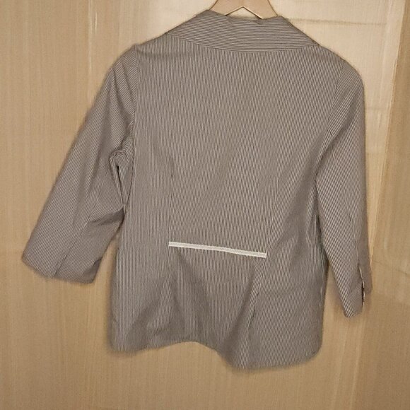 Composd Taupe White Pinstripe High Low Blazer 14 - Picture 2 of 8